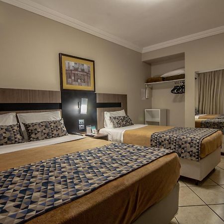 Hotel Deville Express Cascavel Cascavel  Buitenkant foto
