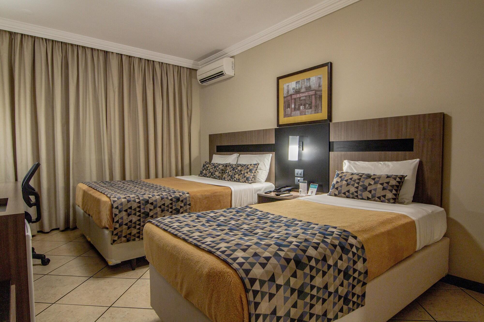 Hotel Deville Express Cascavel Cascavel  Buitenkant foto