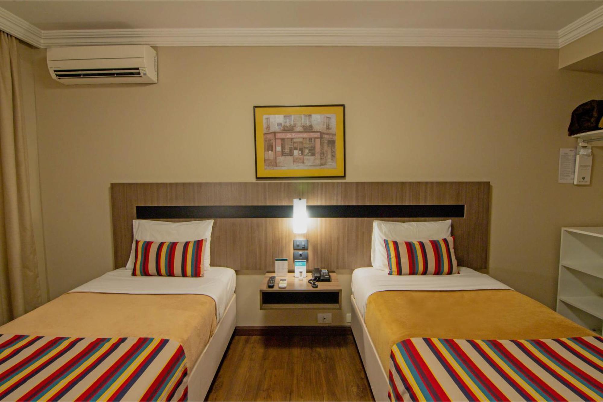 Hotel Deville Express Cascavel Cascavel  Buitenkant foto